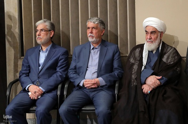 دیدار پیشکسوتان و فعالان دفاع مقدس و مقاومت با رهبر انقلاب