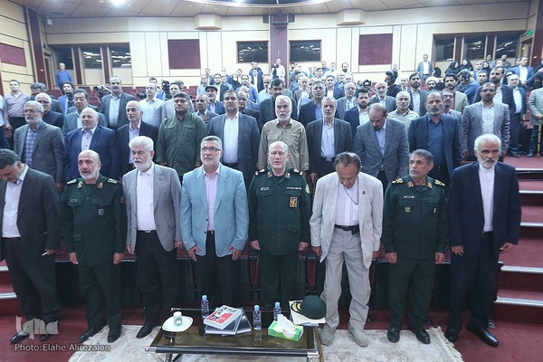 یادبود حضور ایثارگرانه جامعه پزشکی در دفاع مقدس