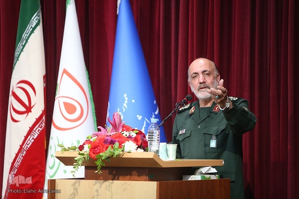 یادبود حضور ایثارگرانه جامعه پزشکی در دفاع مقدس