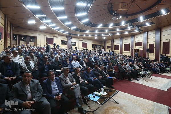 یادبود حضور ایثارگرانه جامعه پزشکی در دفاع مقدس