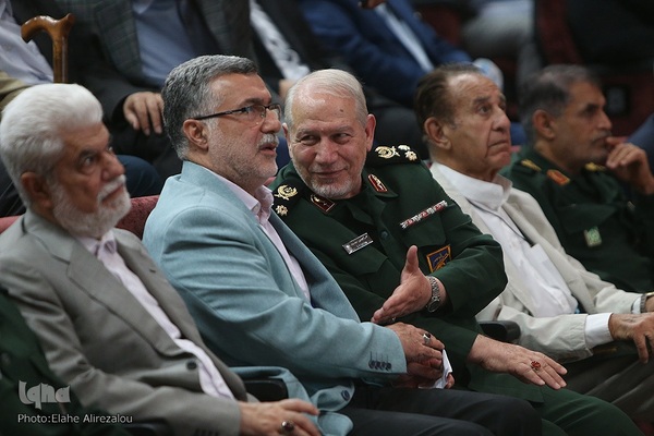 یادبود حضور ایثارگرانه جامعه پزشکی در دفاع مقدس