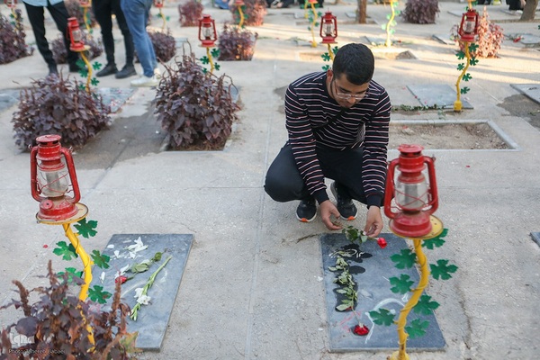 مراسم سراسری مهمانی لاله‌ها