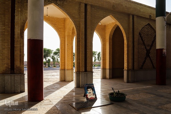 گلزار شهدای آبادان