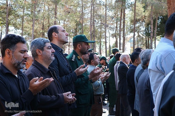 آیین تشییع و خاکسپاری پیکر مادر شهید خرازی