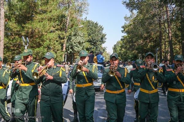 آیین تشییع و خاکسپاری پیکر مادر شهید خرازی