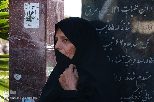 آیین تشییع و خاکسپاری پیکر مادر شهید خرازی