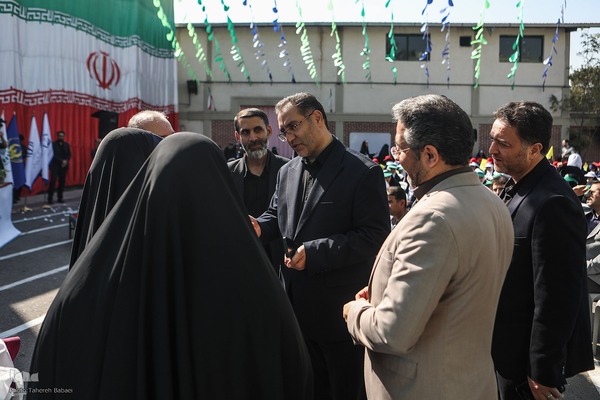 مراسم شور عاطفه‌ها و نواختن زنگ عاطفه‌ها