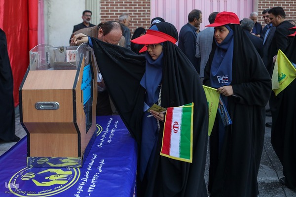 مراسم شور عاطفه‌ها و نواختن زنگ عاطفه‌ها