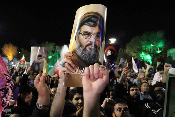 شادمانی مردم تبریز از عملیات «وعده صادق ۲»