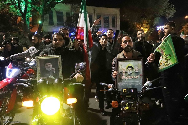 شادمانی مردم تبریز از عملیات «وعده صادق ۲»