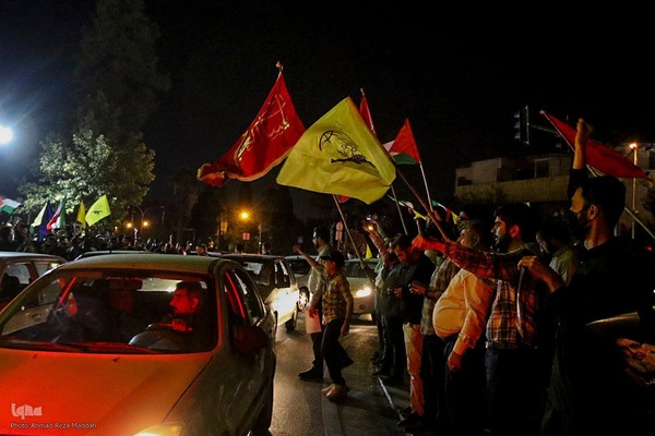 شادمانی مردم شیراز از عملیات «وعده صادق ۲»