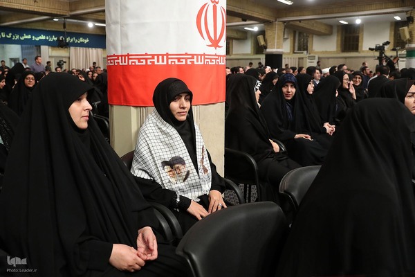 دیدار جمعی از نخبگان، استعدادهای برتر علمی و رتبه‌های برتر کنکور با رهبر انقلاب