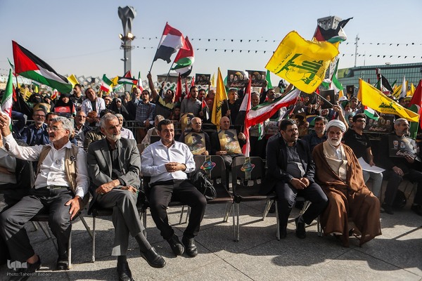 تجمع بزرگ مردم تهران برای اعلام حمایت از اجرای عملیات «وعده صادق ۲»