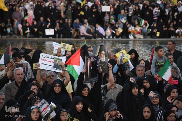 تجمع بزرگ مردم اصفهان در حمایت از عملیات «وعده صادق ۲»