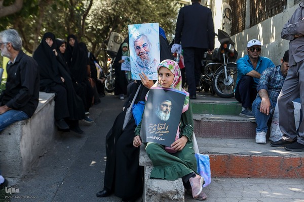 حضور پرشور مردم در نماز جمعه تهران