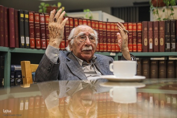 سیدفتح‌الله مجتبایی