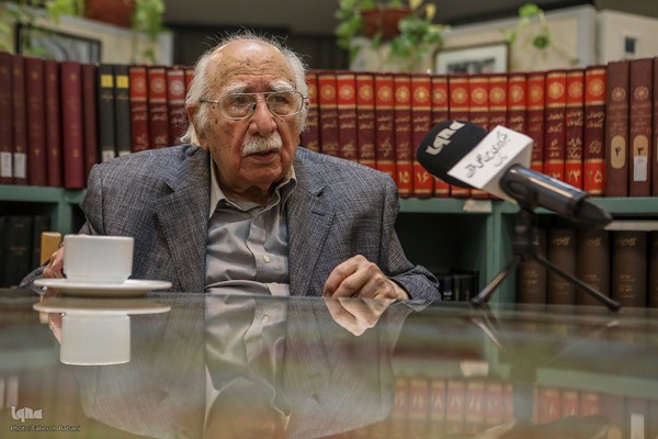 سیدفتح‌الله مجتبایی