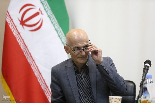 مقصود فراستخواه در نشست گفتمان وفاق؛ دولت و جامعه در ایران