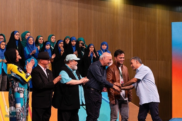 اختتامیه سی‌ و‌ ششمین جشنواره بین‌المللی فیلم‌های کودکان و نوجوانان اصفهان