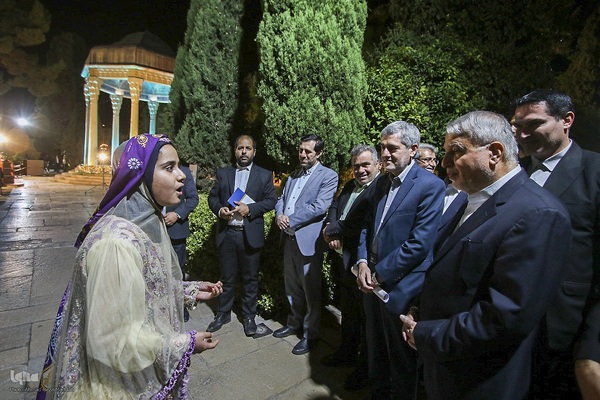 آیین بزرگداشت یاد روز حافظ شیرازی