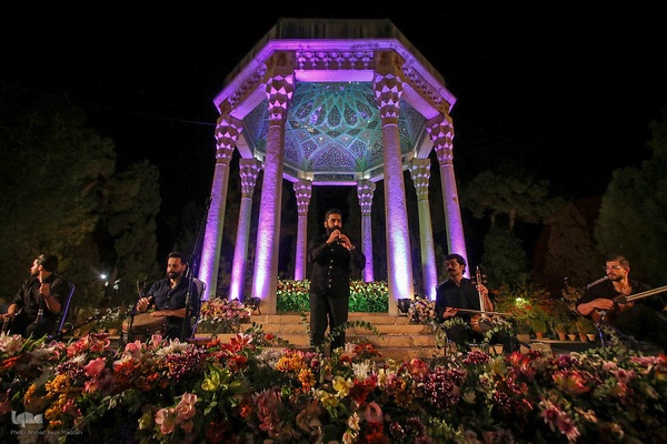 آیین بزرگداشت یاد روز حافظ شیرازی