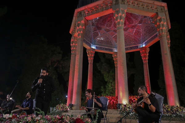 آیین بزرگداشت یاد روز حافظ شیرازی