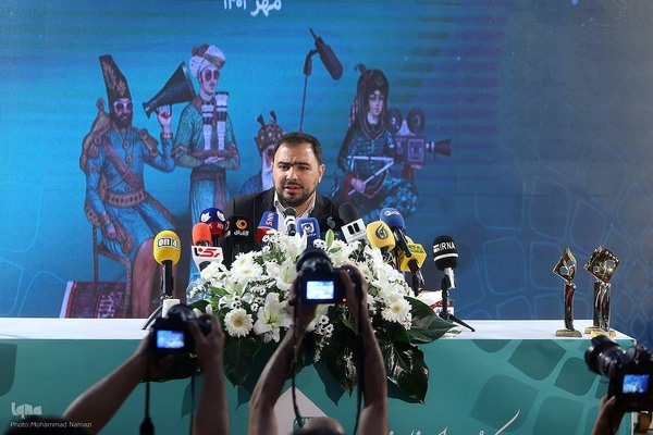 مهدی آذرپندار در نشست خبری چهل‌و‌یکمین جشنواره بین‌المللی فیلم کوتاه تهران