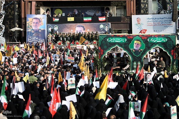 مراسم تشییع سرلشکر شهید نیلفروشان