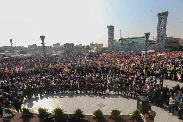 مراسم تشییع سرلشکر شهید نیلفروشان