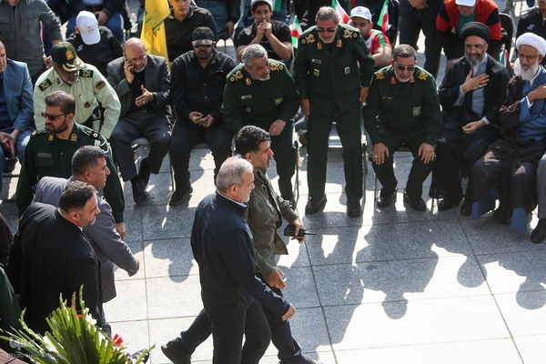 مراسم تشییع سرلشکر شهید نیلفروشان