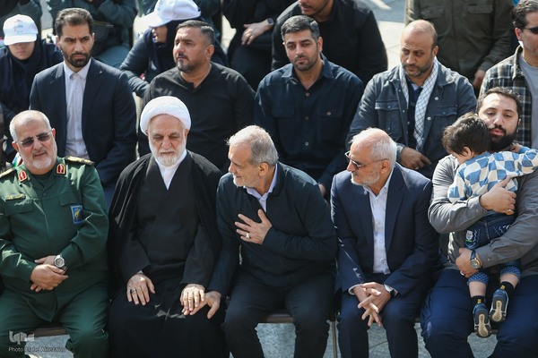 مراسم تشییع سرلشکر شهید نیلفروشان