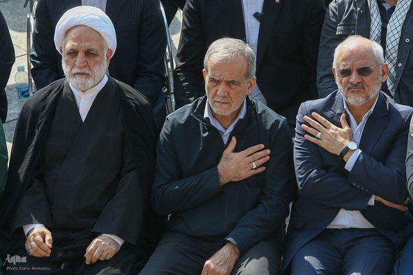 مراسم تشییع سرلشکر شهید نیلفروشان