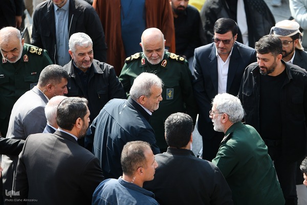 مراسم تشییع سرلشکر شهید نیلفروشان