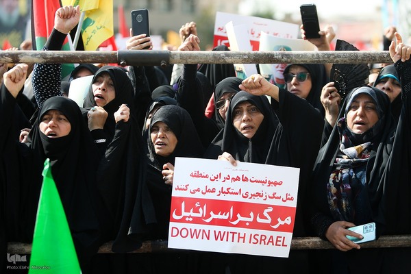 مراسم تشییع سرلشکر شهید نیلفروشان