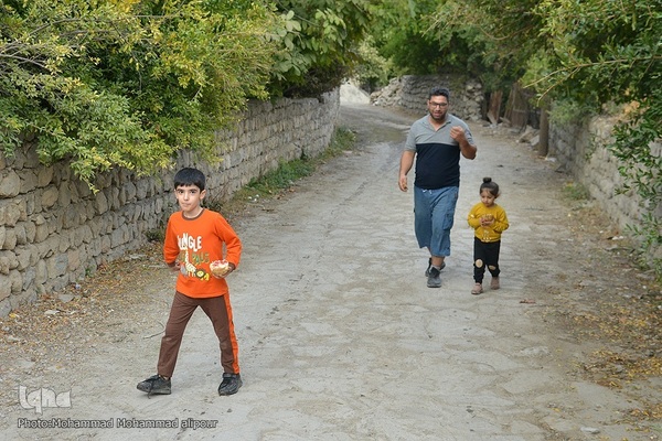 انارچینی در روستای گردشگری شیوند