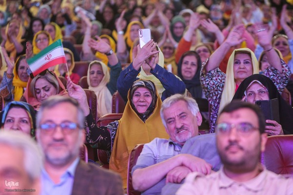 ویژه برنامه هفته ملی سلامت با حضور 1500 سالمند در برج میلاد