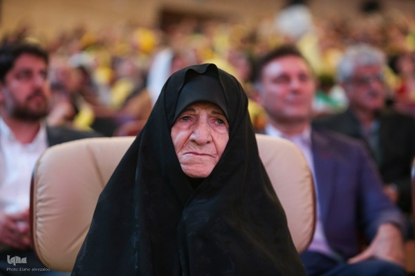 ویژه برنامه هفته ملی سلامت با حضور 1500 سالمند در برج میلاد