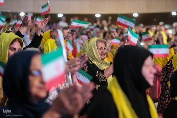 ویژه برنامه هفته ملی سلامت با حضور 1500 سالمند در برج میلاد