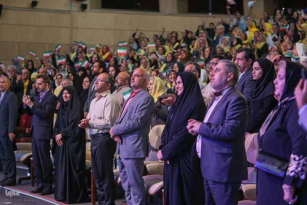 ویژه برنامه هفته ملی سلامت با حضور 1500 سالمند در برج میلاد