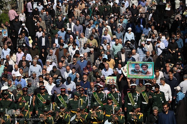 بدرقه پیکر شهید نیلفروشان تا خانه ابدی