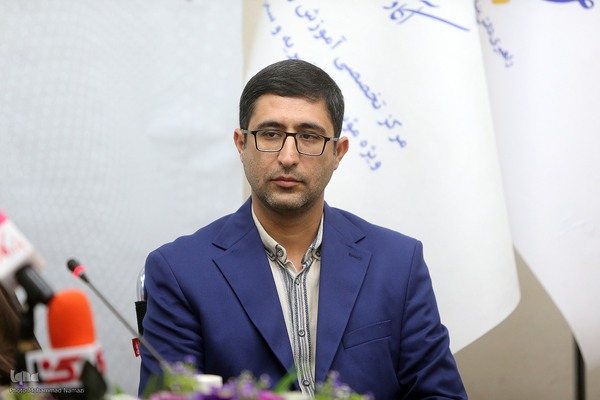 علیرضا آتشک، مدیرعامل شبکه ملی مؤسسات خیریه و مدیرعامل مؤسسه نیکوکاری رعد الغدیر