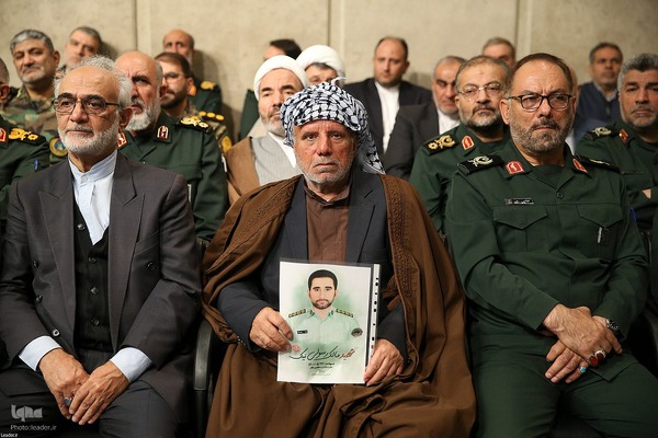 دیدار جمعی از خانواده‌های شهدای امنیت