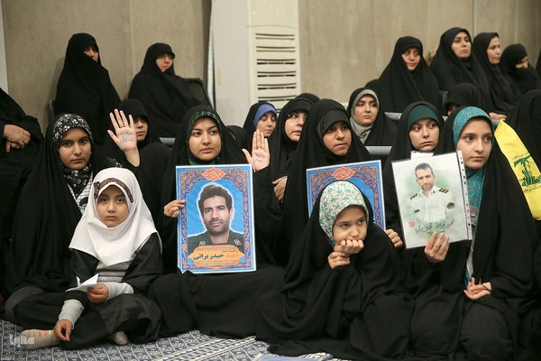 دیدار جمعی از خانواده‌های شهدای امنیت