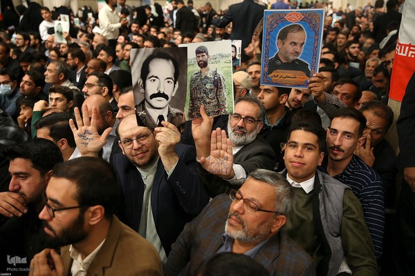 دیدار جمعی از خانواده‌های شهدای امنیت