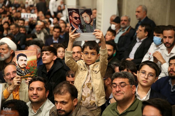 دیدار جمعی از خانواده‌های شهدای امنیت