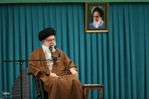 دیدار جمعی از خانواده‌های شهدای امنیت