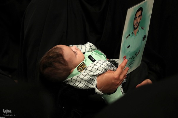 دیدار جمعی از خانواده‌های شهدای امنیت