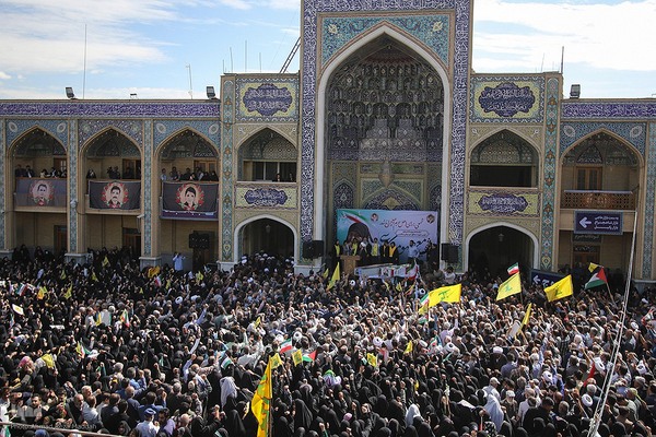 تشییع پیکر شهیده معصومه کرباسی و شهید محمد صباحی در شیراز