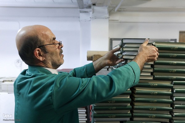 اهدای پنج هزار جلد قرآن مجید و مفاتیح الجنان به مردم مظلوم لبنان