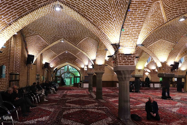 مسجد مقبره تبریز، آرامگاه نخستین شهید محراب